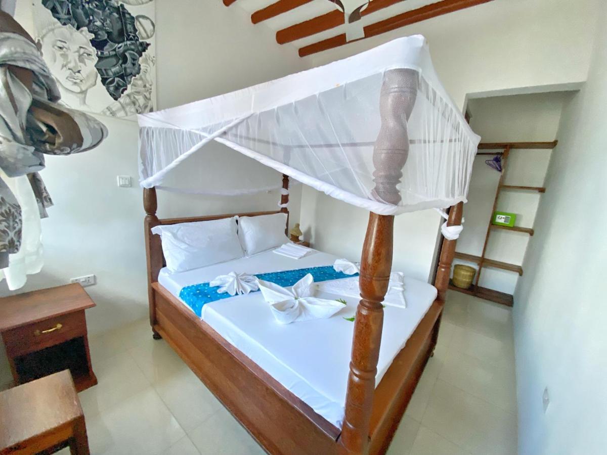 Utulivu Bungalow Nungwi Eksteriør billede