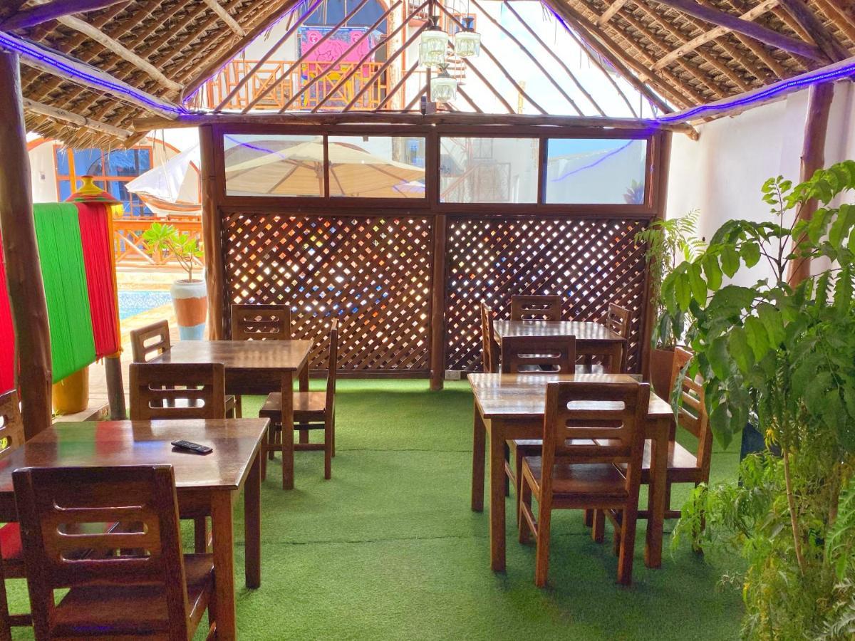 Utulivu Bungalow Nungwi Eksteriør billede
